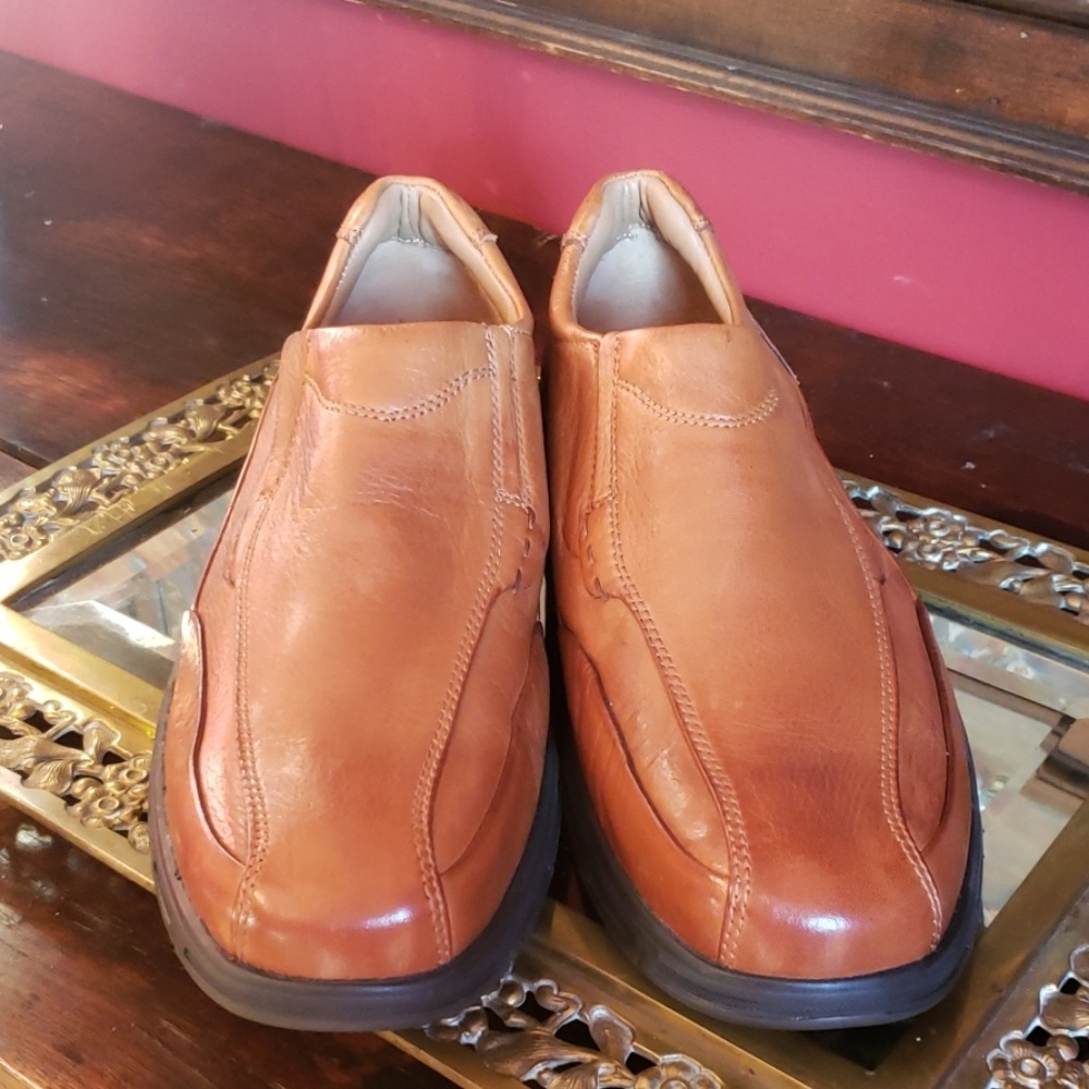 Johnston Murphy Leather Loafers  13 M